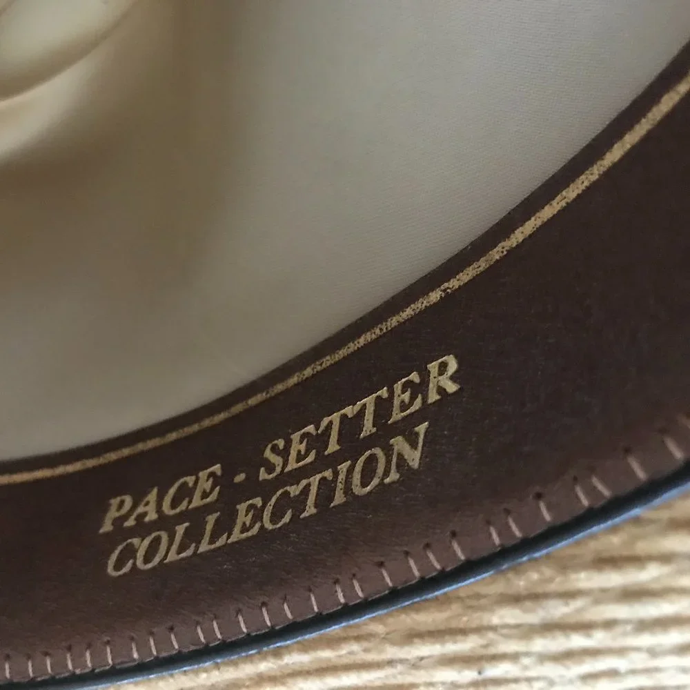 DOBBS.Pace Setter Collection Corduroy Fedora 7 1/4